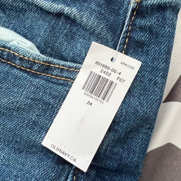Old Navy Plus sized Women’s Jeans - Picture 4 of 8